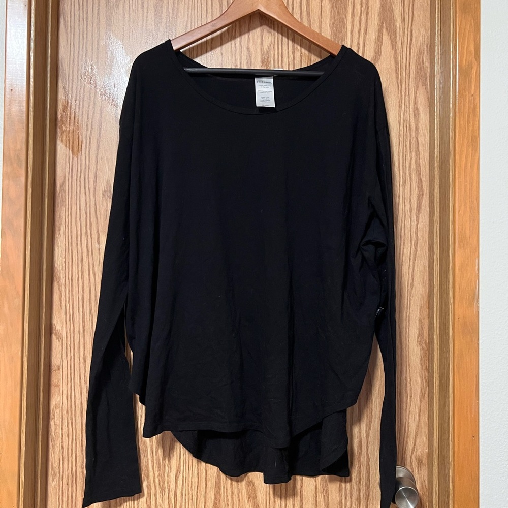 Free label Duggan size 2X Women's Black Long Sleeve Top